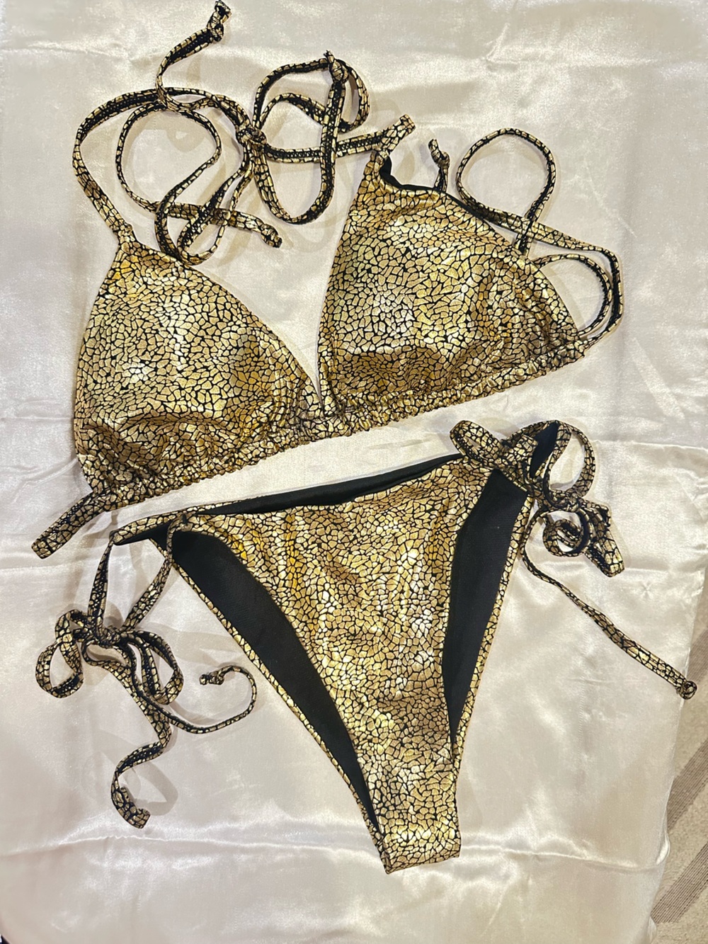 SHEIN Gold & Black Mosaic Print Tie Bikini